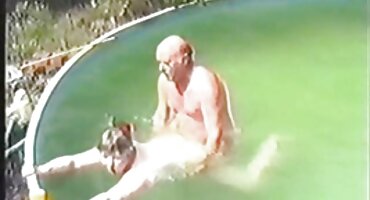 phim sex chó địt người Brunette cưỡi gà Của Kent. phimsexonline